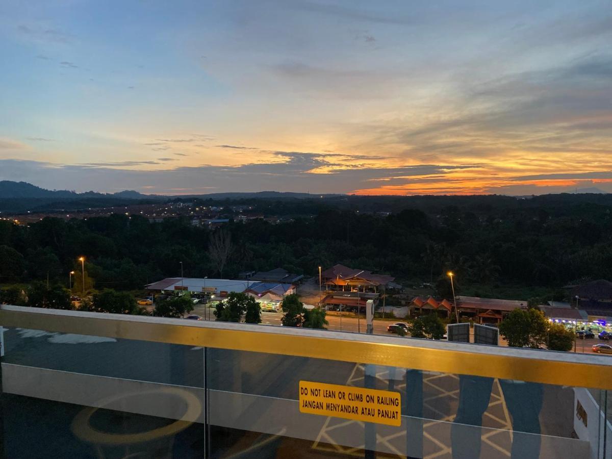 De Lavelle Suites @ Timur Bay Seafront Residence Kuantan Exterior photo